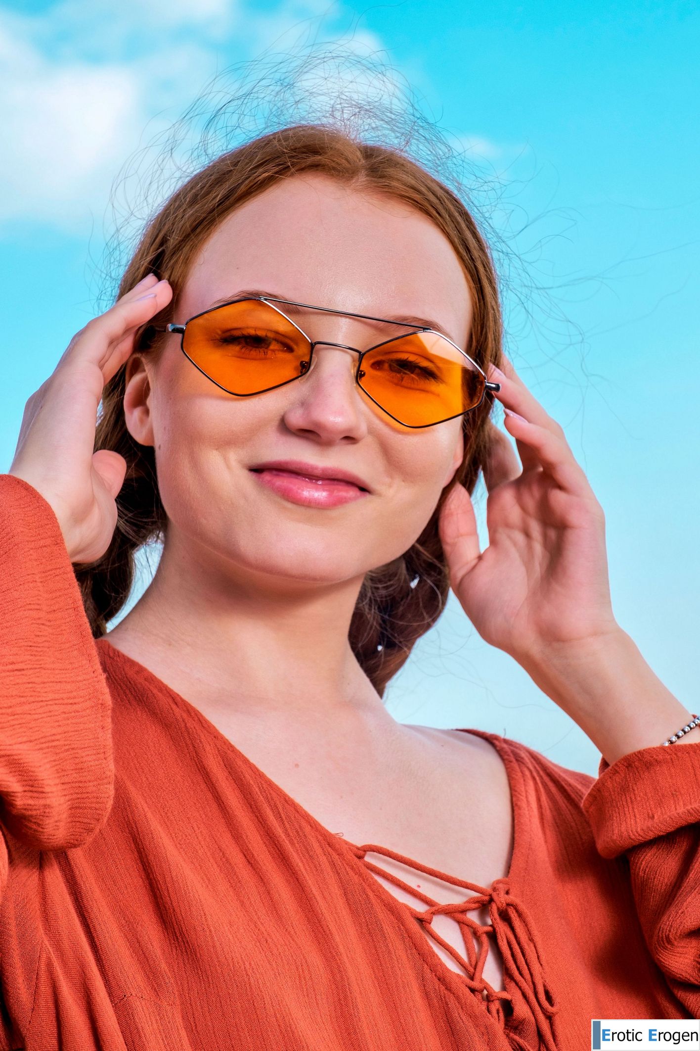 Lola Jolie in Ocean Darling. Picture 7