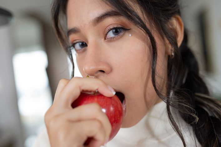 Leyla Grey in I Love It Inside. Thumb 15