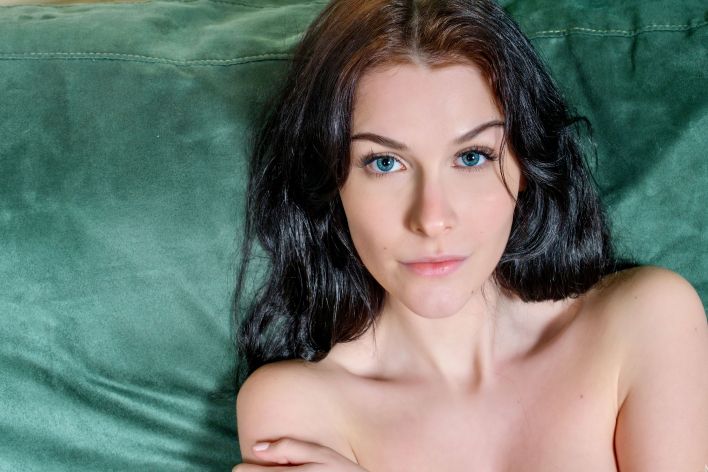 Morticia in Subtle Kink. Эскиз 37