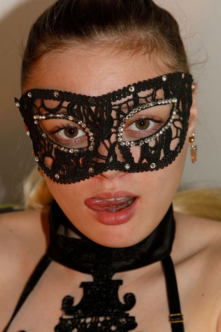 Amber Moore in Eyes Wide Slut. Thumb 31