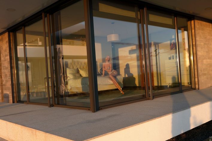 Lana Lane in Day Into Night. Эскиз 13