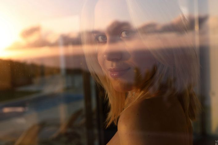 Lana Lane in Day Into Night. Эскиз 9