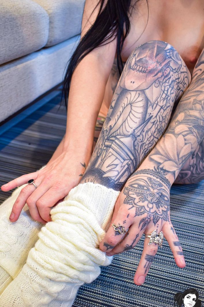 Ladylucifer666 in Movie Night. Эскиз 34