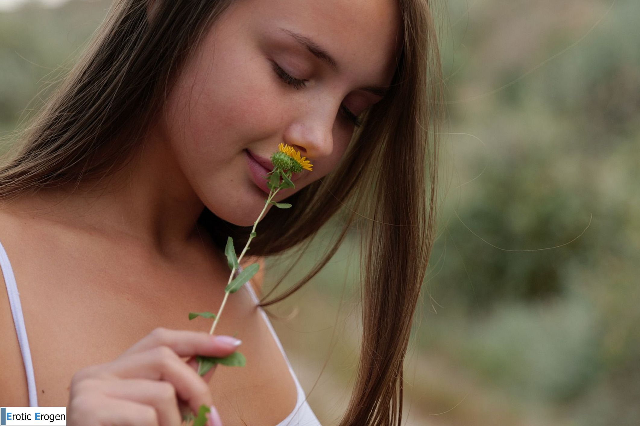 Olya Derkach in Roaming Minutes. Фото 22