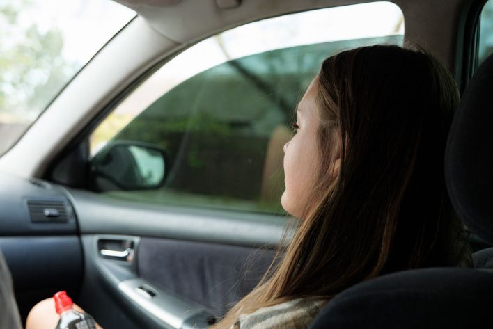 Olya Derkach in Roaming Minutes. Эскиз 6