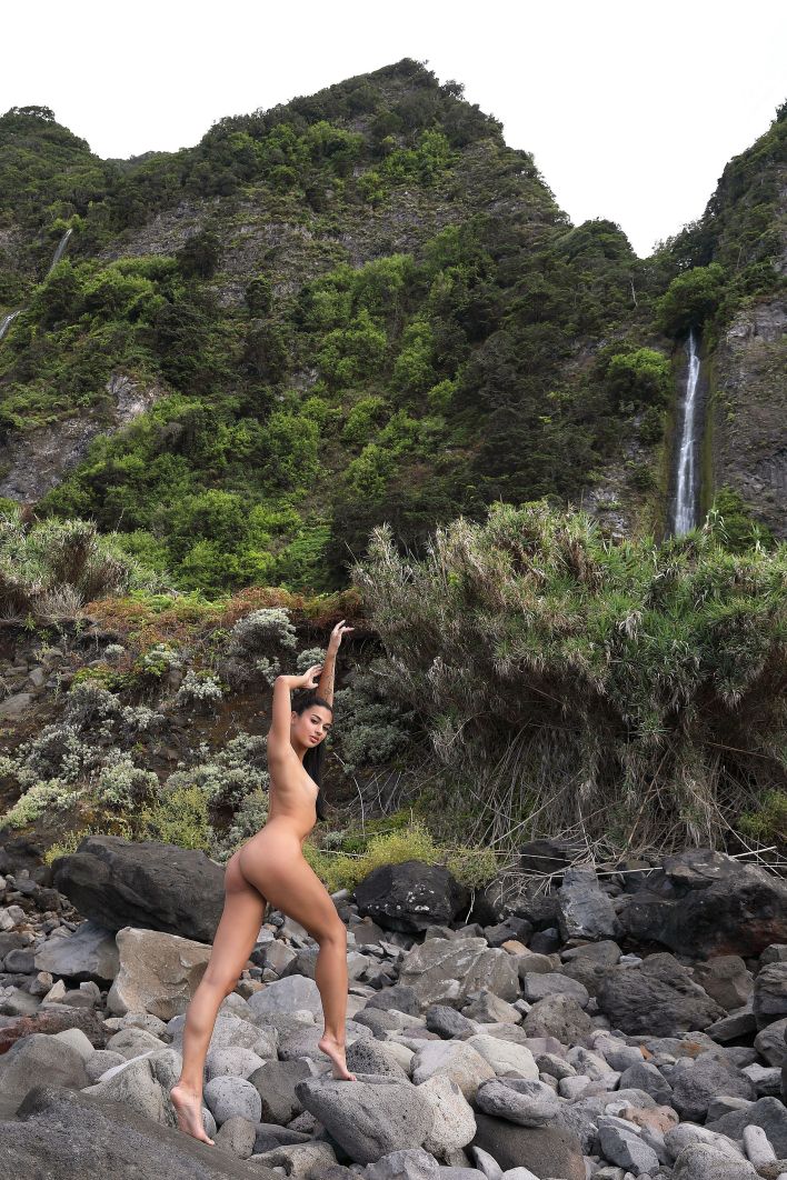 Aria in Pink Paradise 2. Эскиз 32