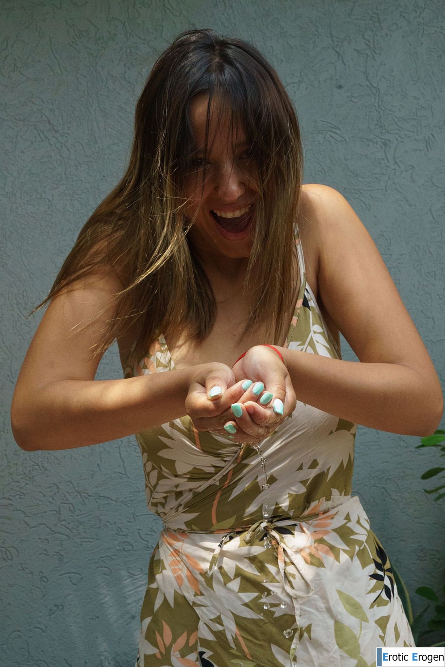 Agos Firenze in Water Your Flowers. Picture 12