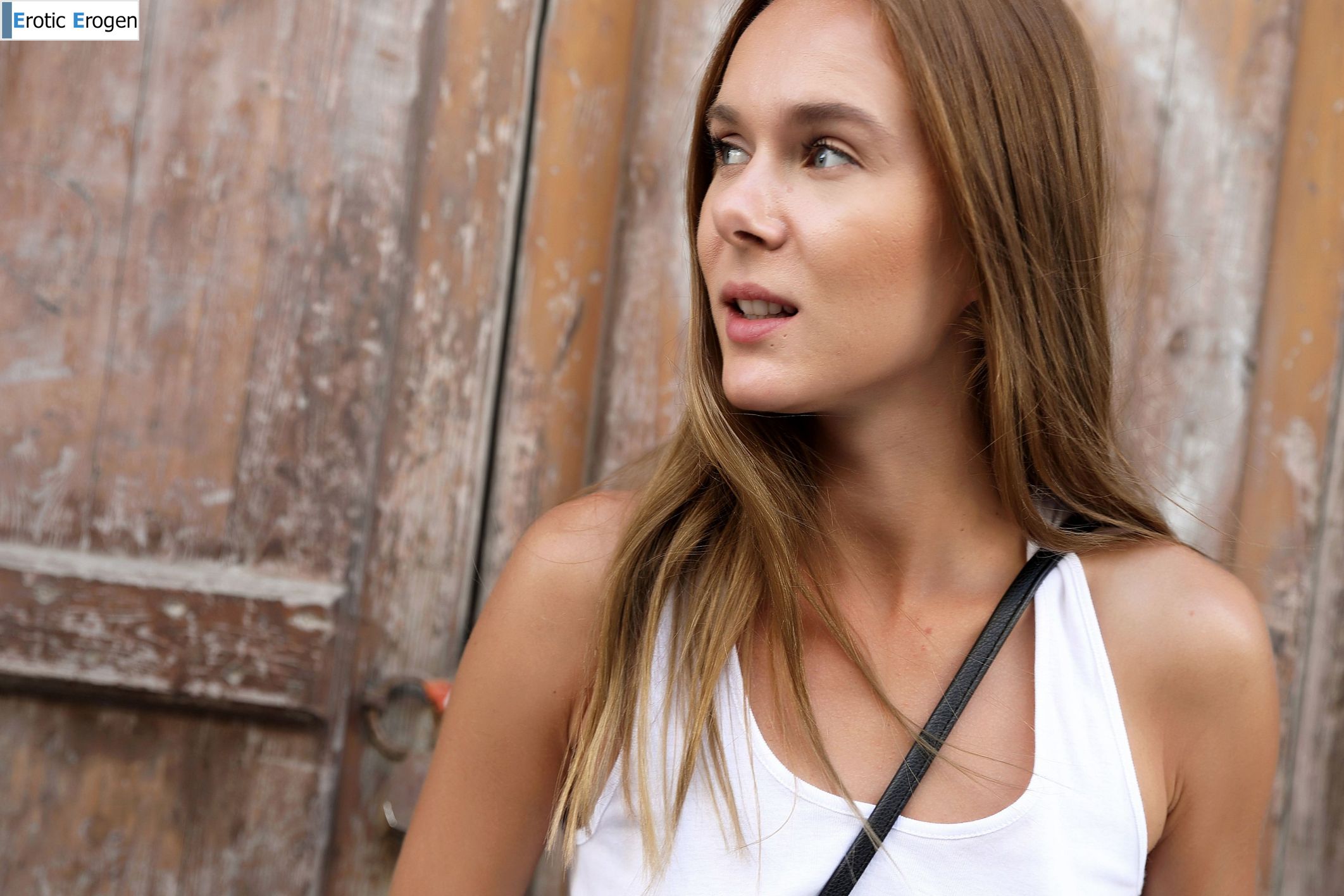 Karissa Diamond in Postcard From Paphos. Фото 16