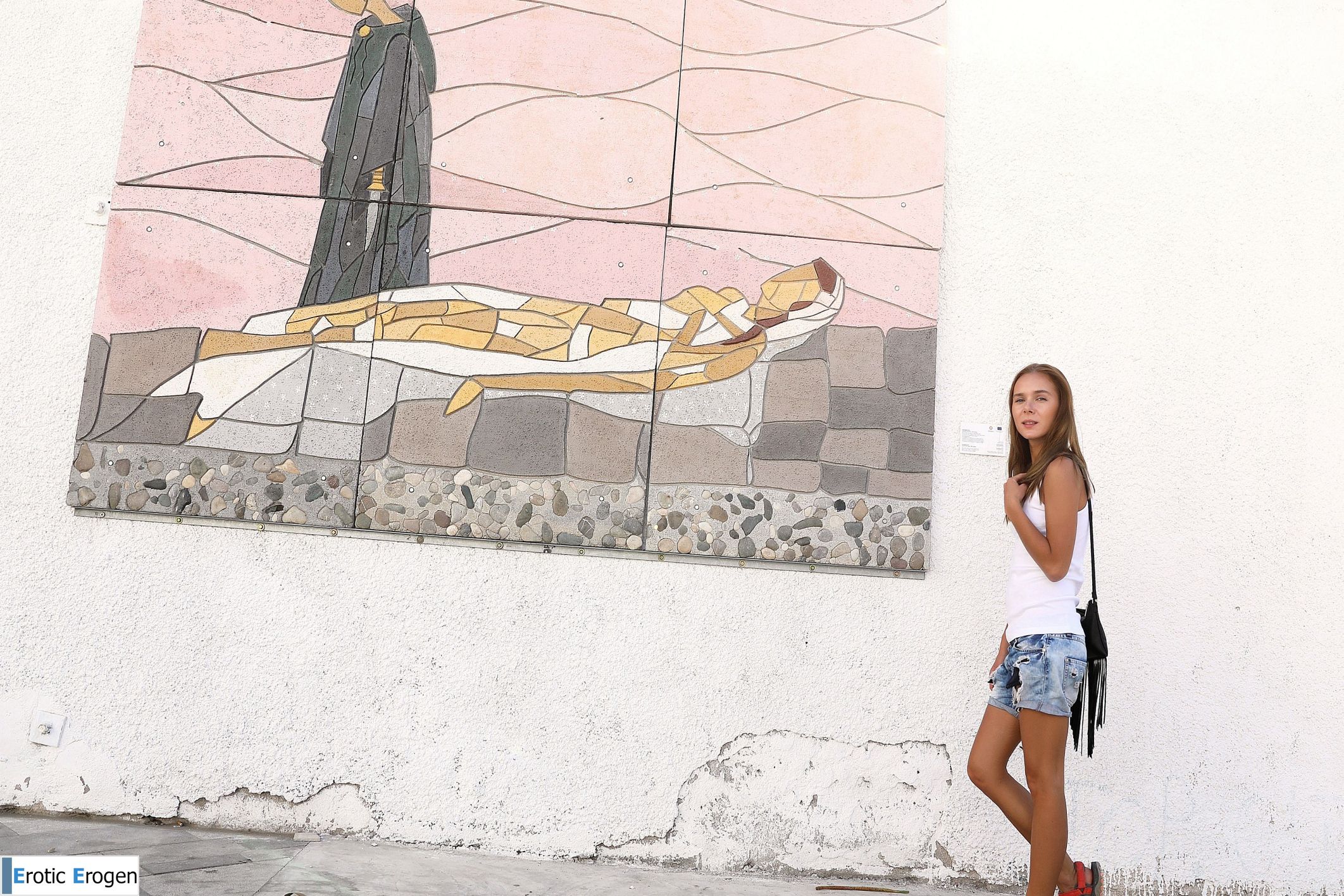 Karissa Diamond in Postcard From Paphos. Фото 32