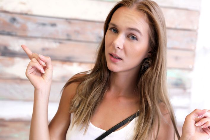 Karissa Diamond in Postcard From Paphos. Эскиз 20