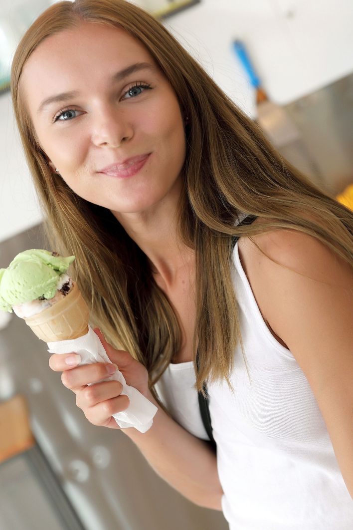 Karissa Diamond in Postcard From Paphos. Эскиз 3