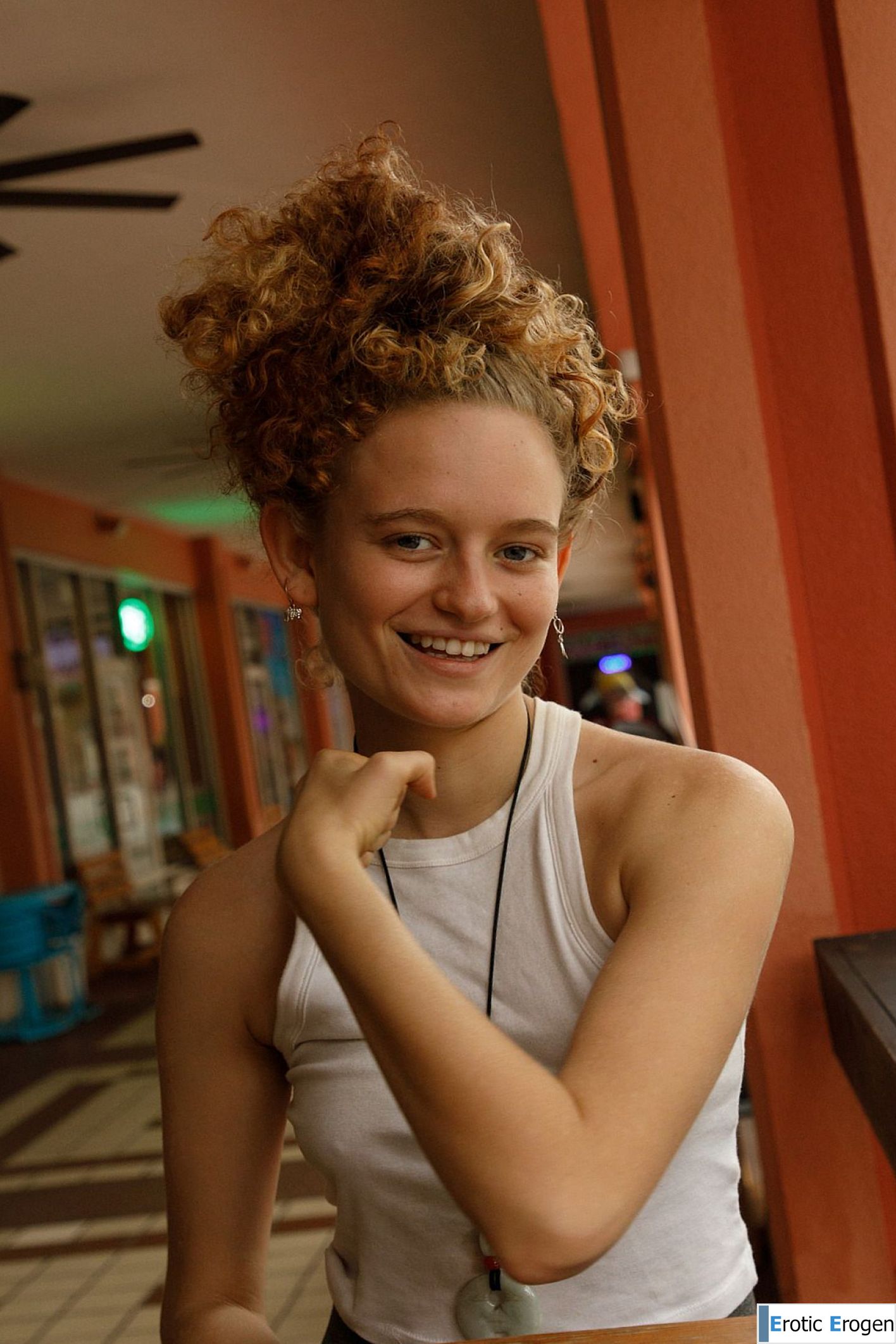 Debra Kenlow in Rare Bird Florida. Фото 30