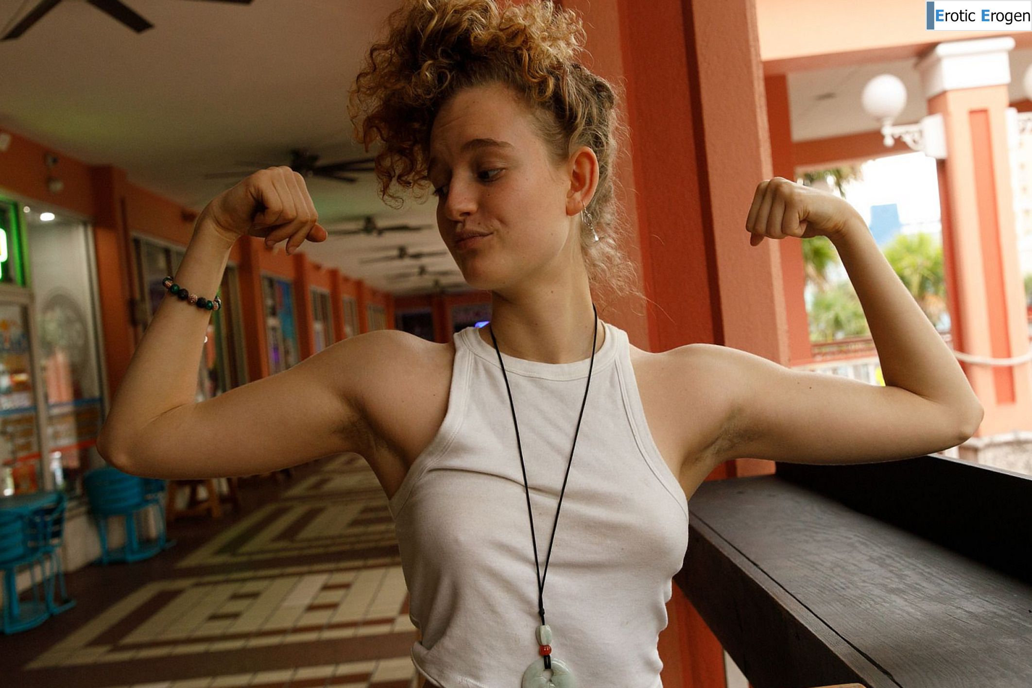 Debra Kenlow in Rare Bird Florida. Фото 31