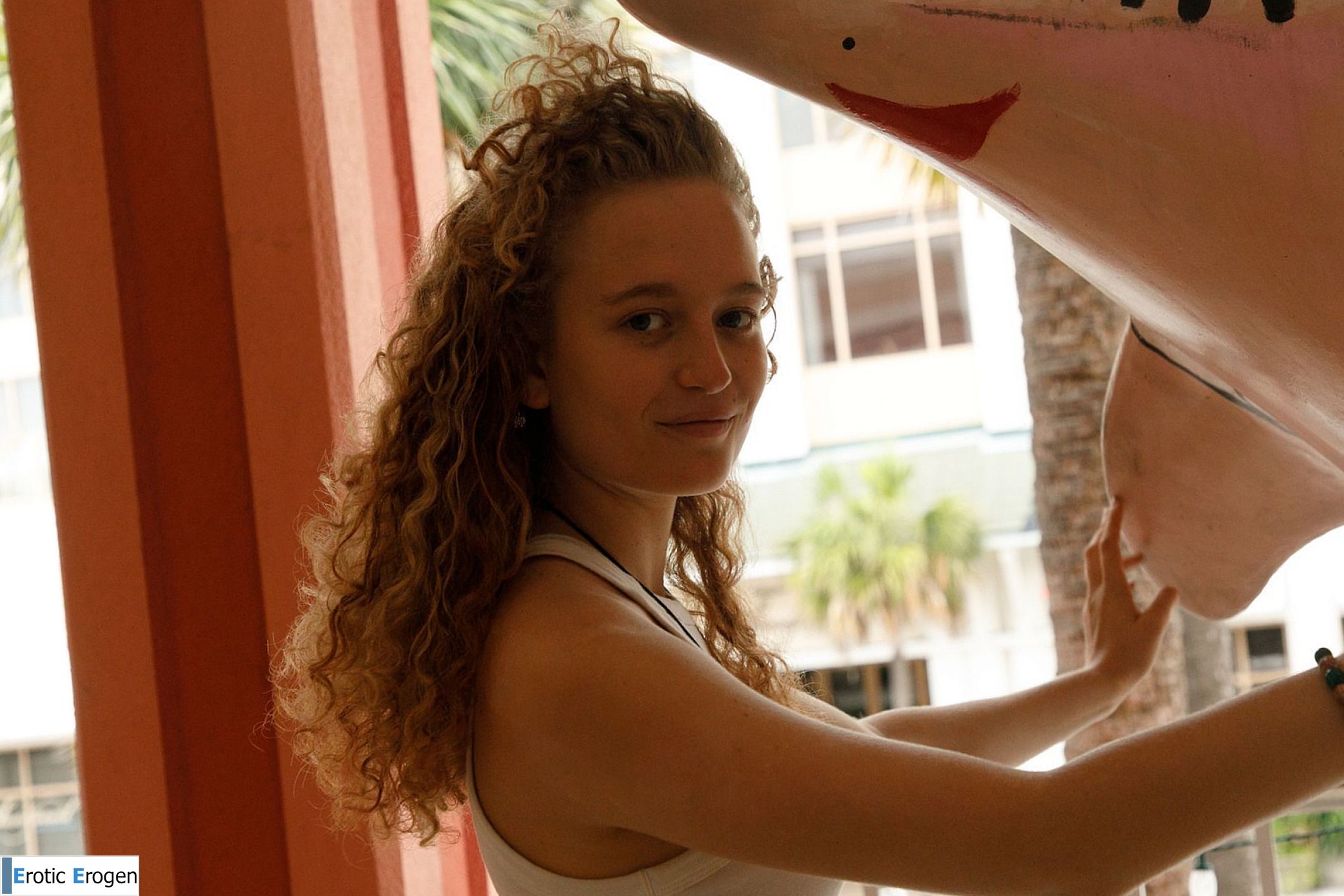 Debra Kenlow in Rare Bird Florida. Фото 43