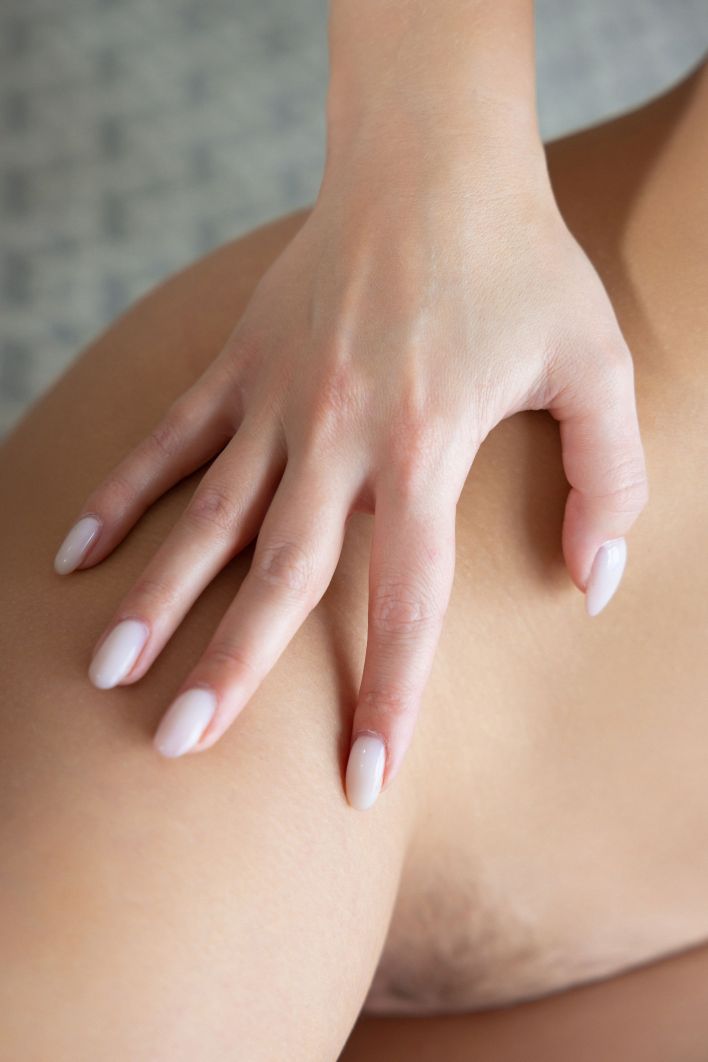 Darina A in Inviting. Thumb 30