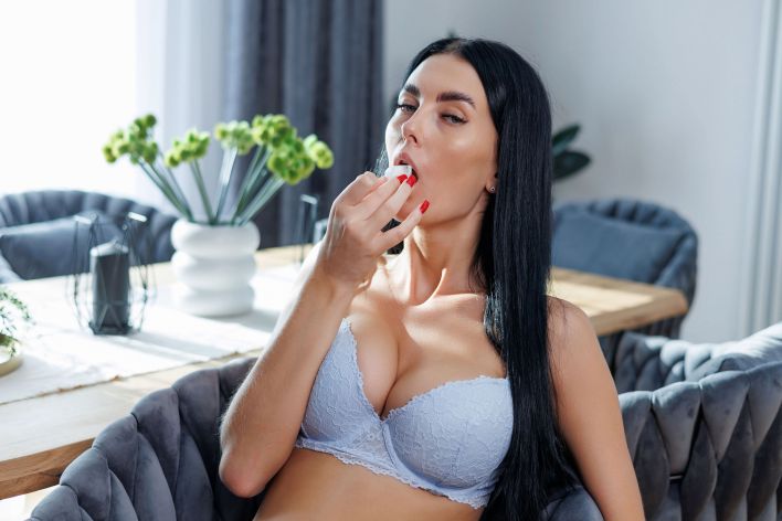 Simon in Cool Yourself 1. Thumb 4