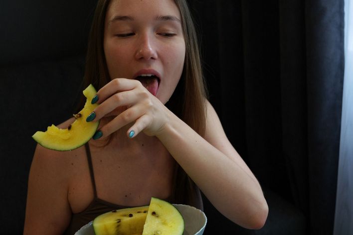 Sayah Heaney in Summer Melon. Thumb 3