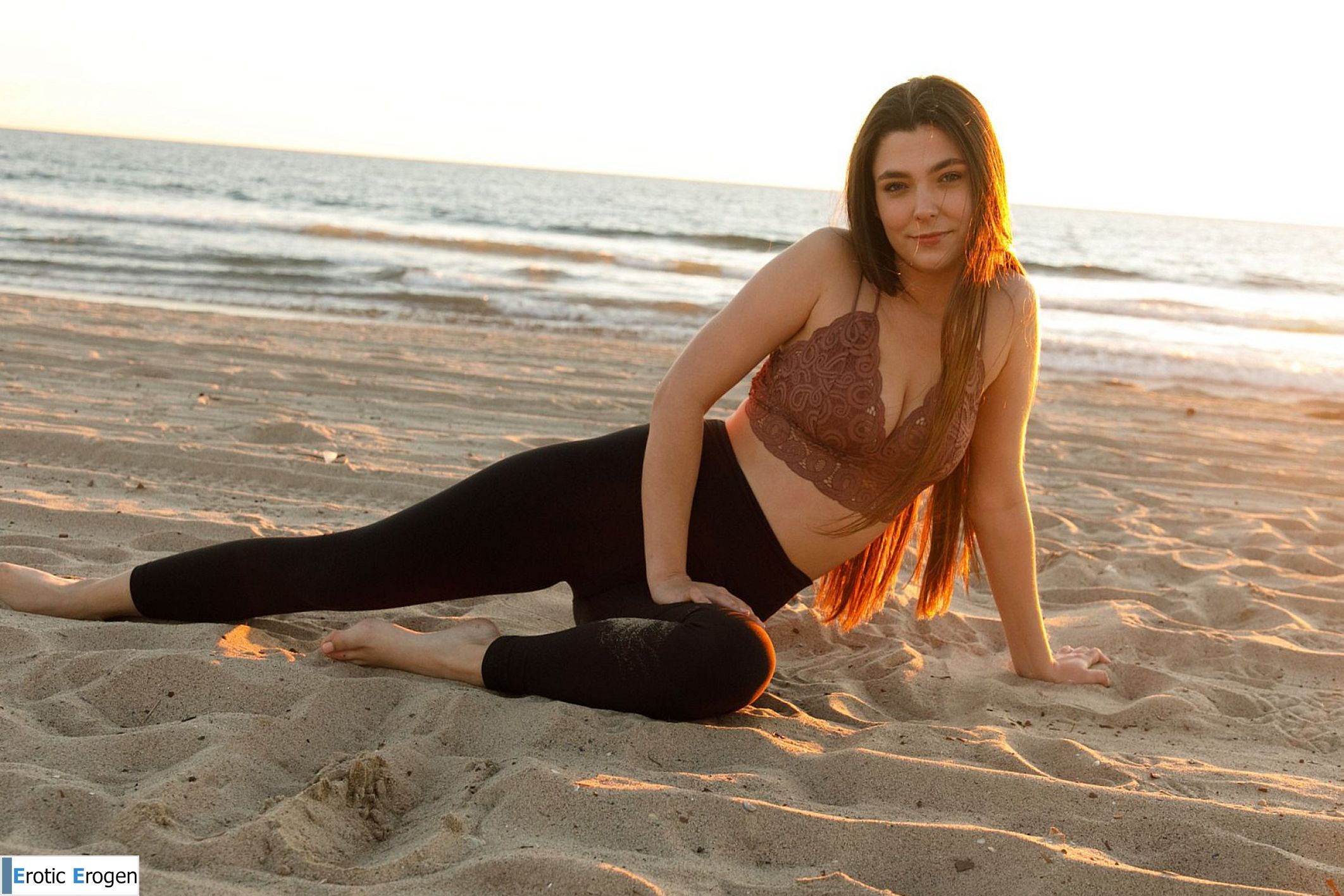 Melba Chastain in Hair Sand Curves. Picture 17