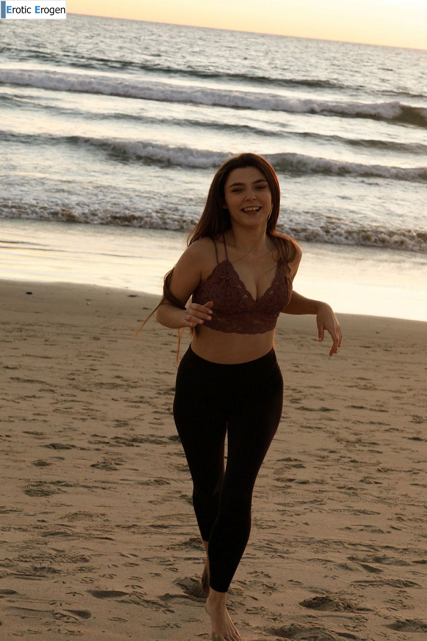 Melba Chastain in Hair Sand Curves. Picture 28