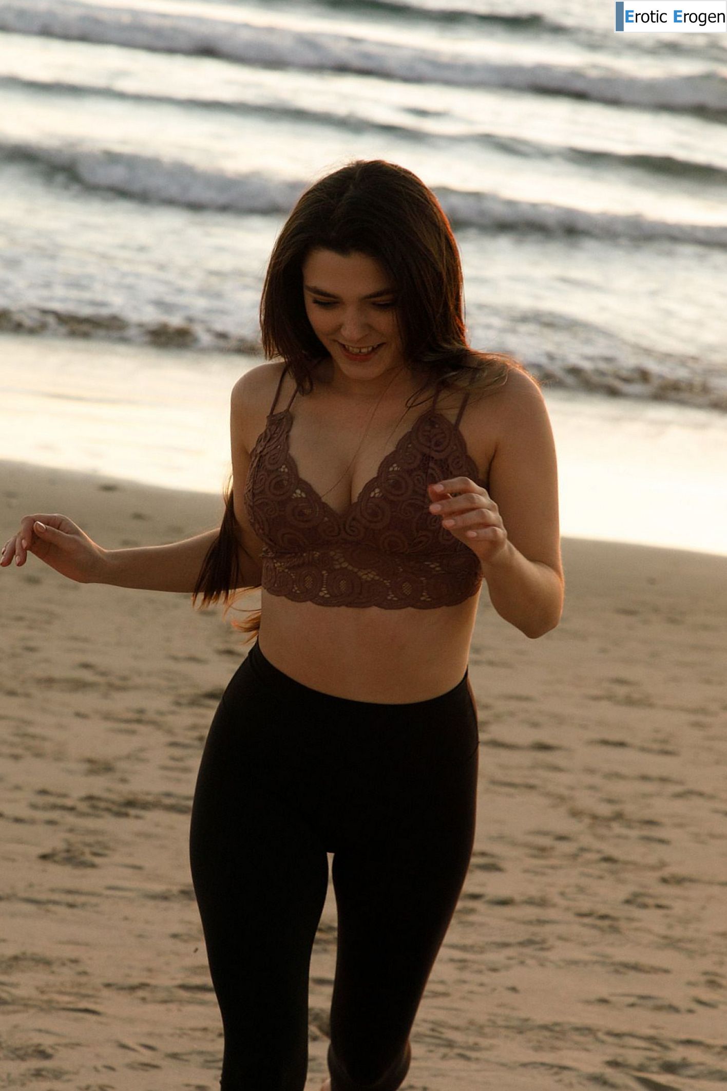 Melba Chastain in Hair Sand Curves. Picture 29