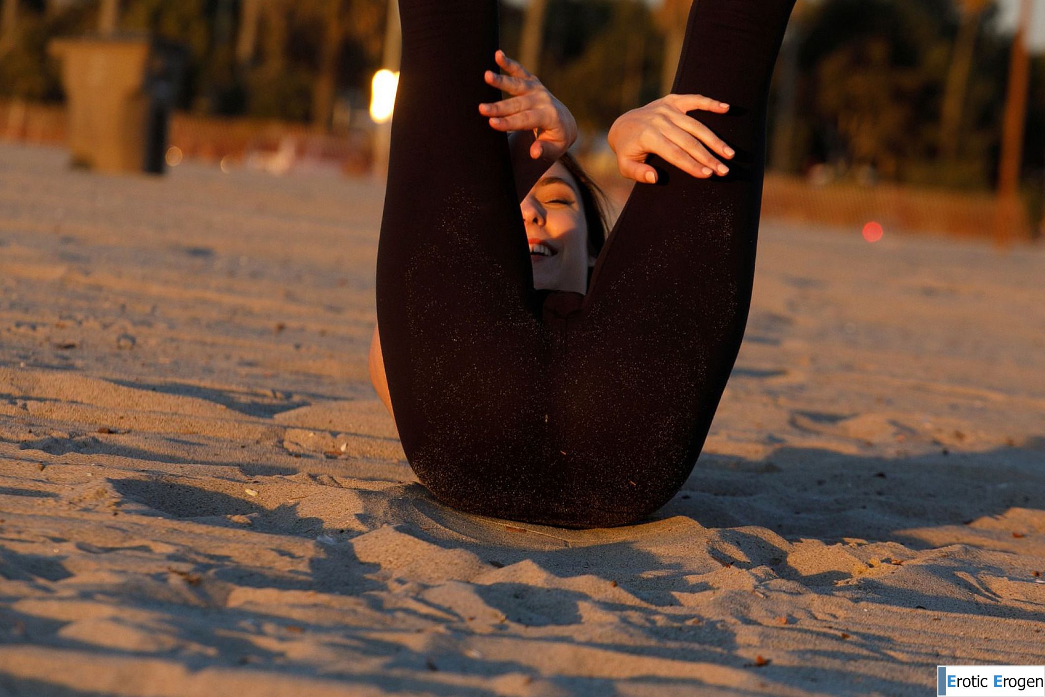 Melba Chastain in Hair Sand Curves. Picture 9