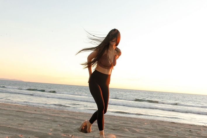 Melba Chastain in Hair Sand Curves. Thumb 25