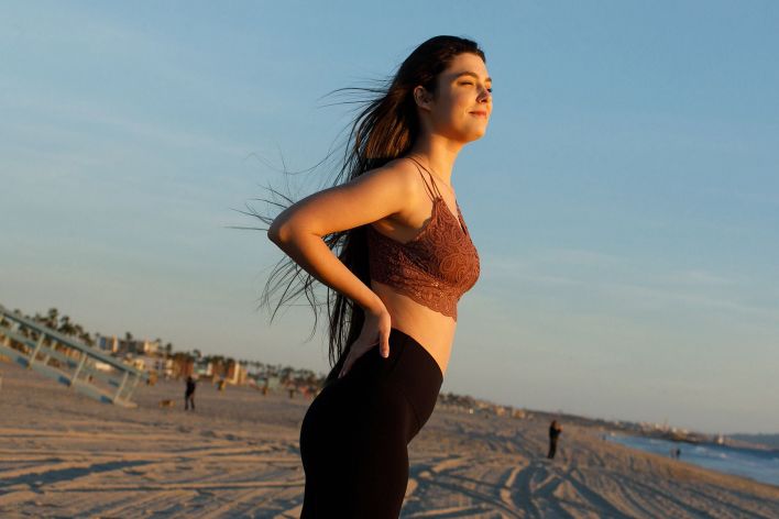 Melba Chastain in Hair Sand Curves. Thumb 3