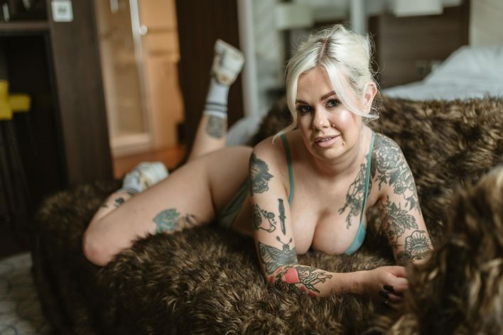 Honeyhudson in Post Workout Fun. Thumb 13