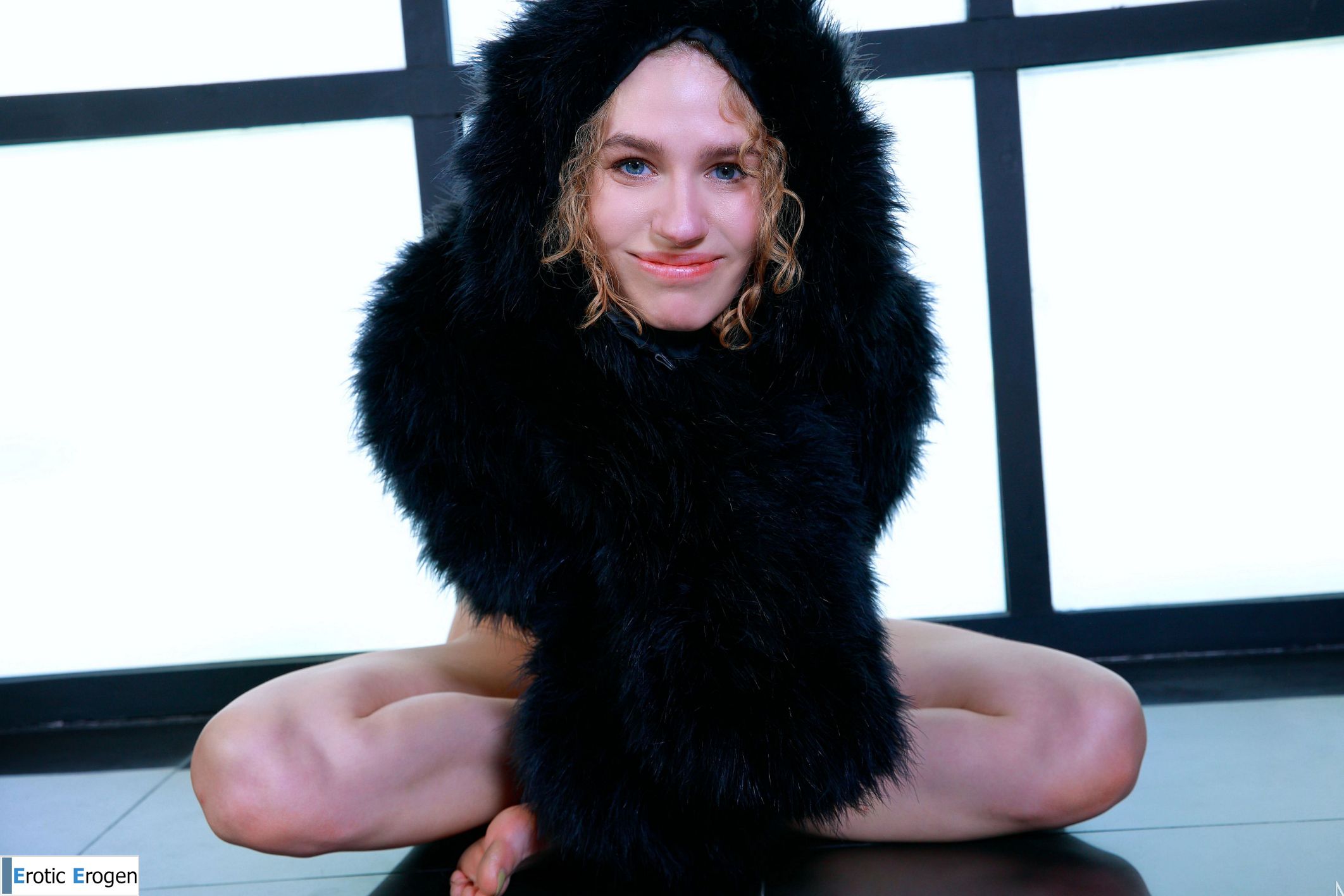 Stacy Ash in Entangled. Picture 34