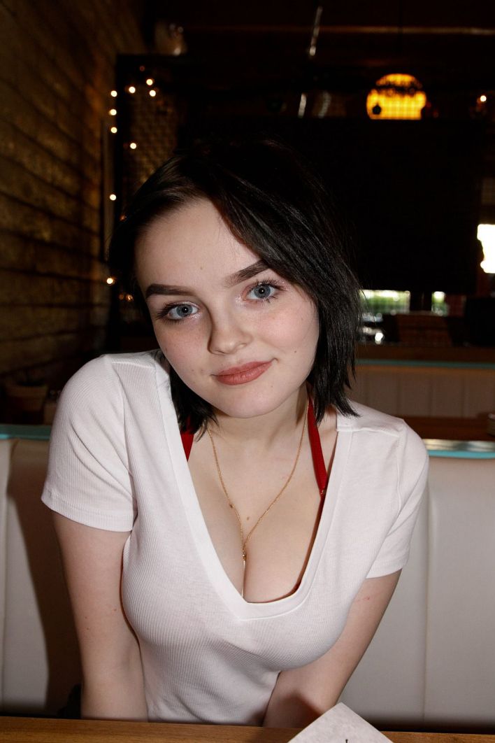 Vonnie Bean in Costco Bodywash. Эскиз 12