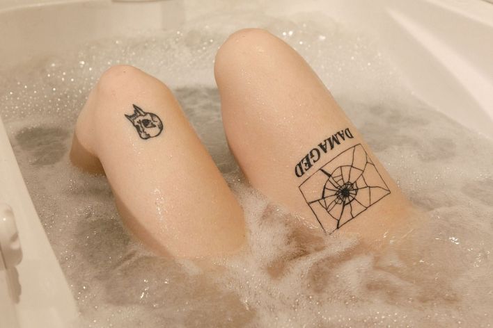 Vonnie Bean in Costco Bodywash. Эскиз 28