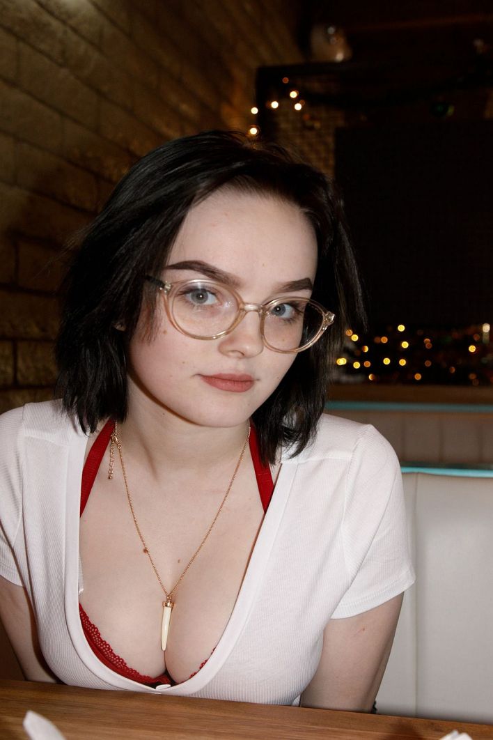 Vonnie Bean in Costco Bodywash. Эскиз 6