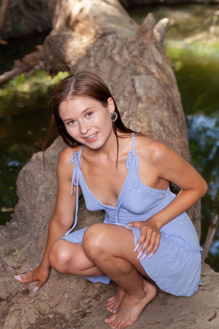 Skye Bloom in Presenting Skye Bloom. Thumb 7