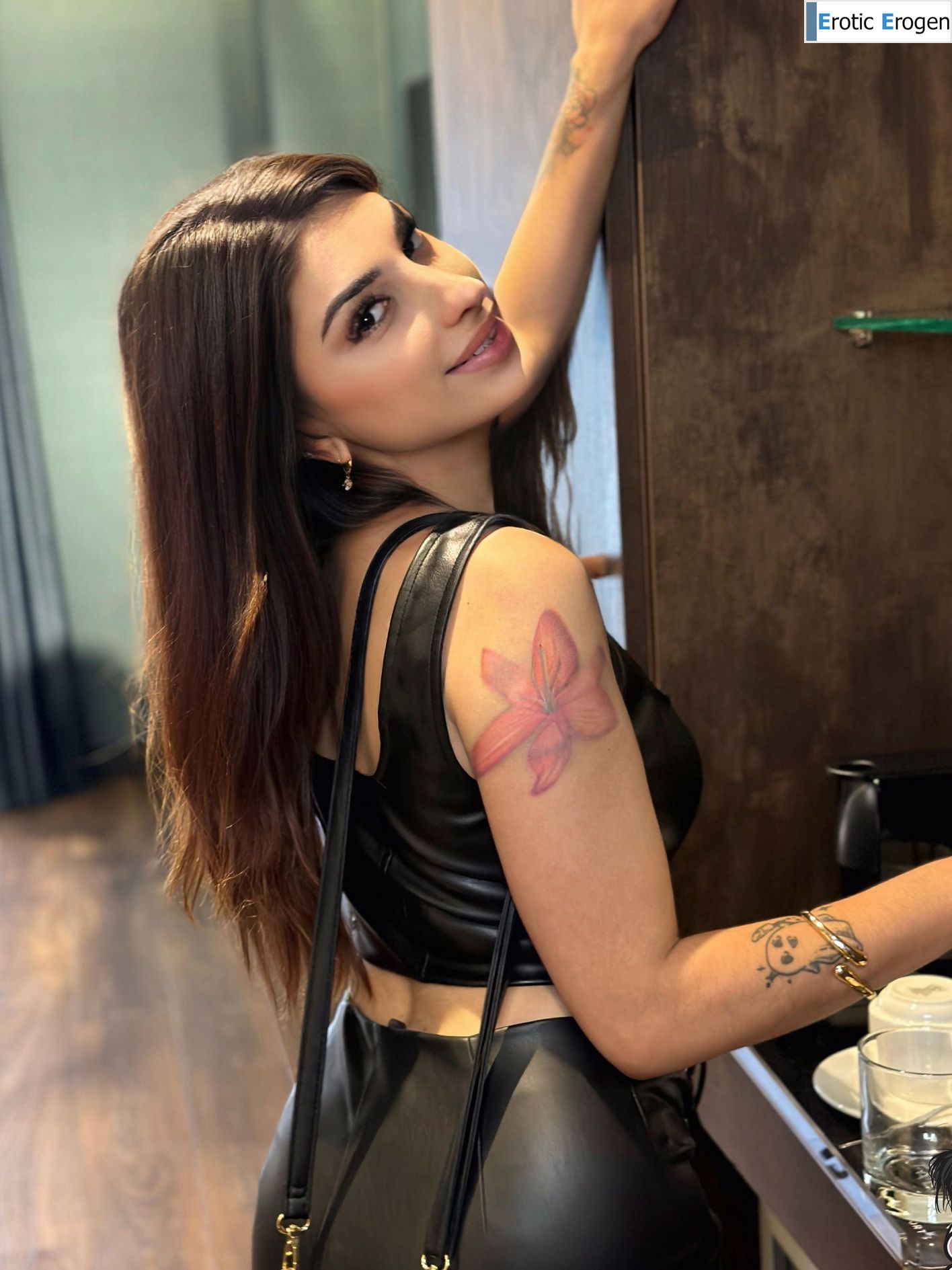 Arice in Eros Unleashed. Picture 3