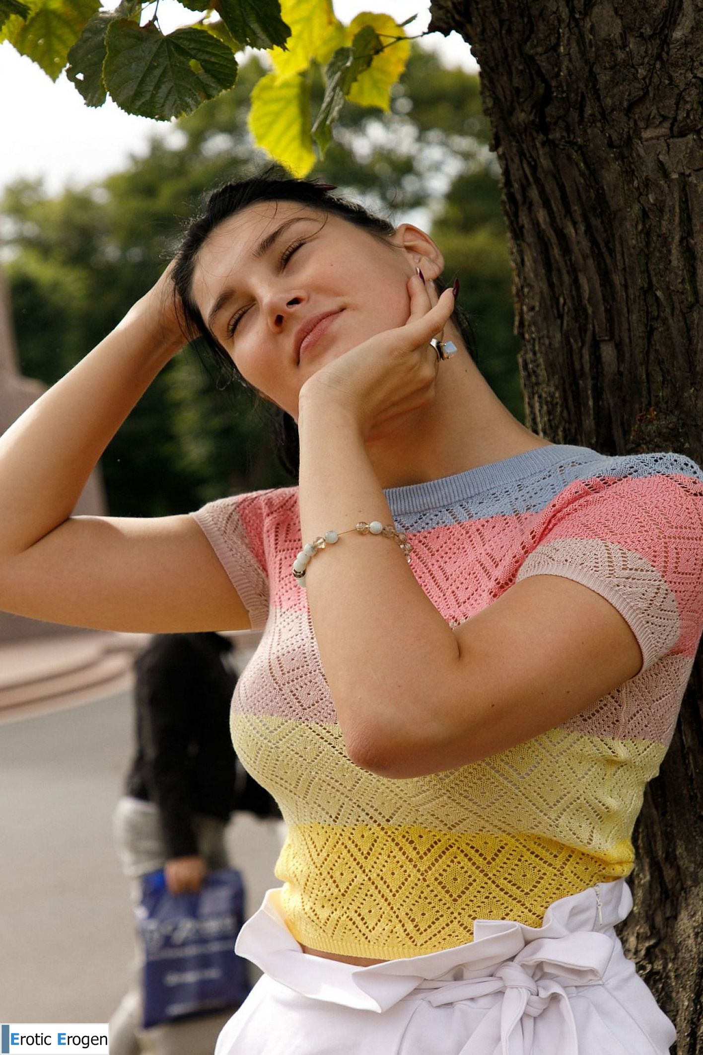 Reeson Gulbis in Adidas Bags. Picture 4