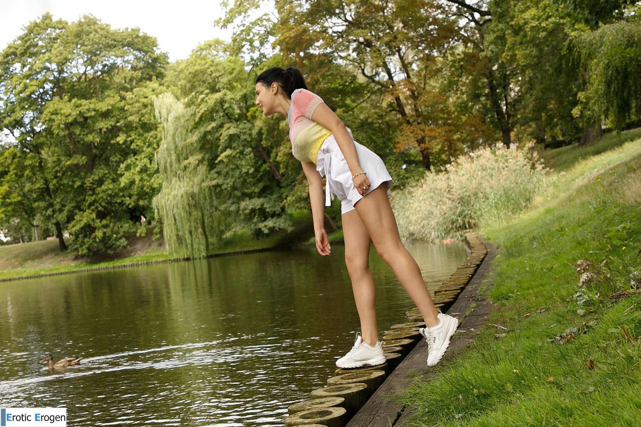 Reeson Gulbis in Adidas Bags. Picture 9