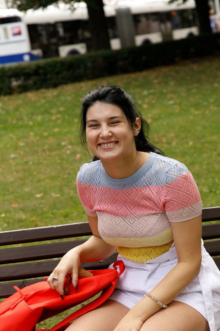 Reeson Gulbis in Adidas Bags. Thumb 30