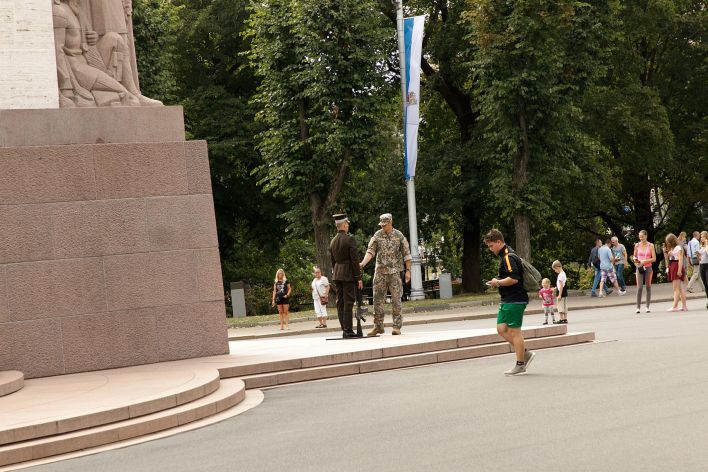 Reeson Gulbis in Adidas Bags. Thumb 3