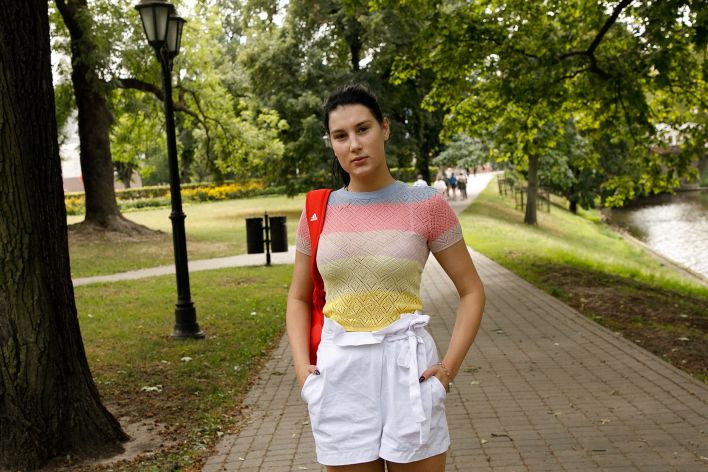 Reeson Gulbis in Adidas Bags. Thumb 6