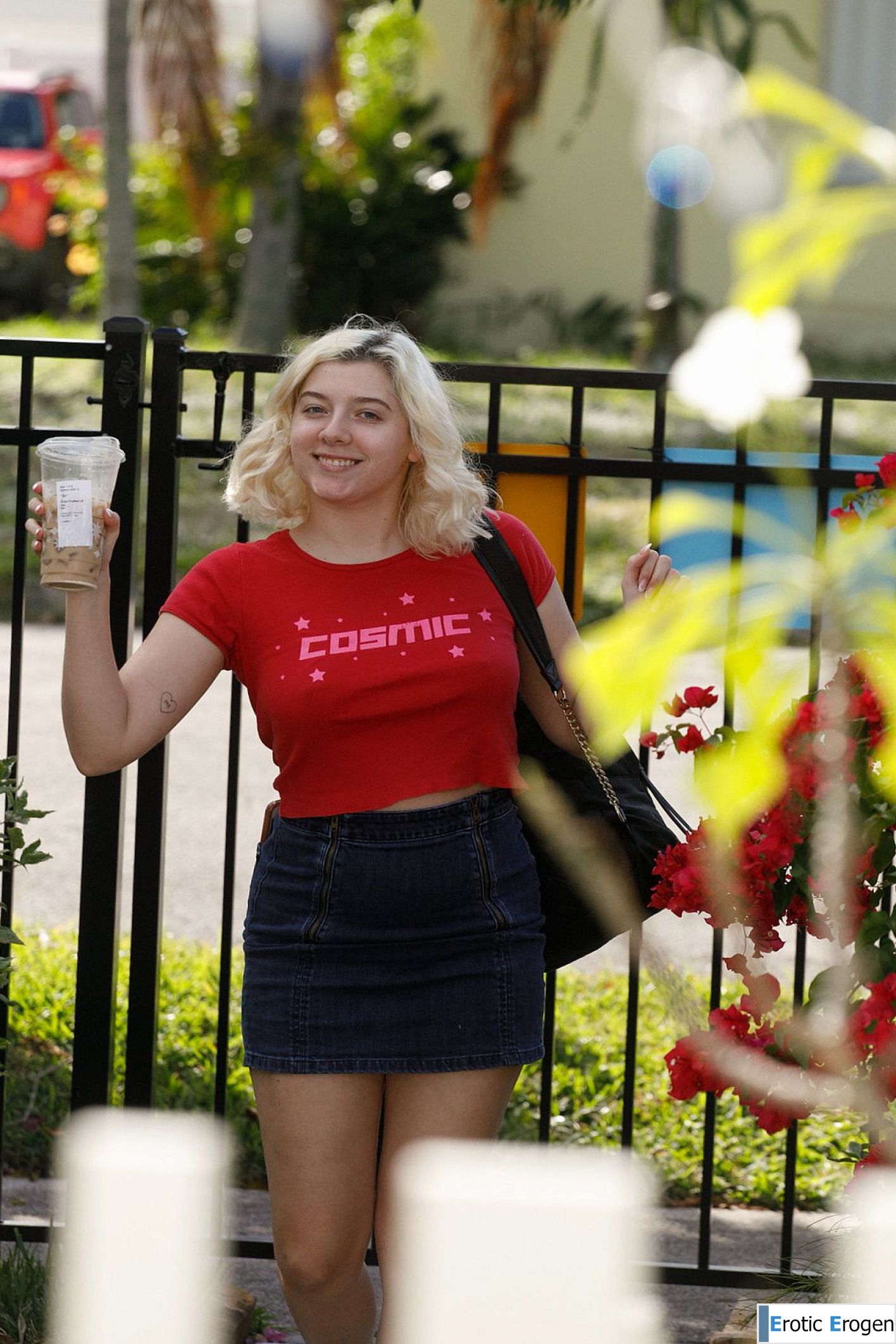 Gia Ohmy in Cosmic Cancel. Picture 1