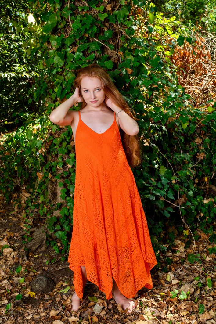 Lola Jolie in Copper Delight. Thumb 6