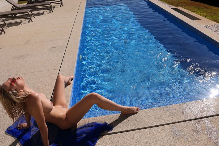 Lana Lane in Hot Spell. Thumb 33