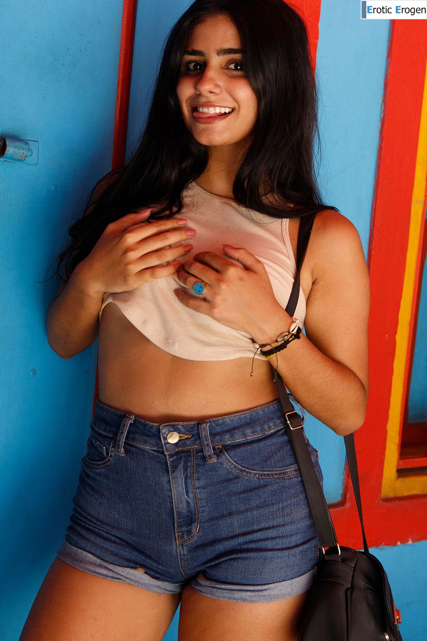 Lissa Mendez in Loose Blues 2. Picture 4