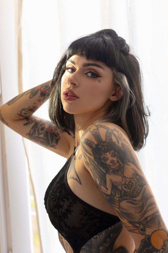 Slava in Golden Hour. Thumb 12