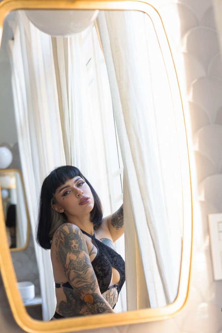 Slava in Golden Hour. Thumb 6