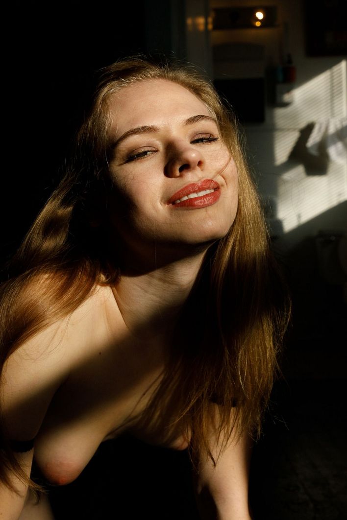 Minka Giertz in Middlesex 2. Thumb 34