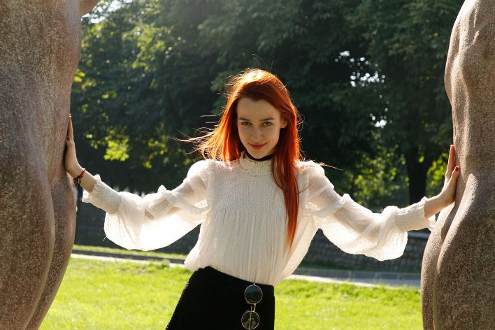 Luba Cherisova in On Red Wednesday. Thumb 15