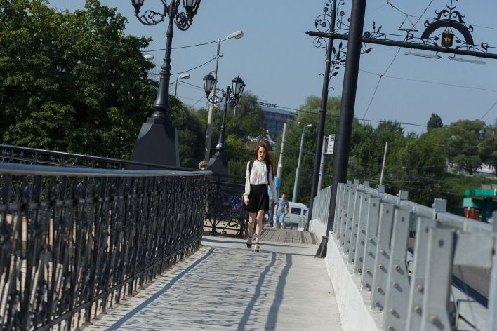 Luba Cherisova in On Red Wednesday. Thumb 4