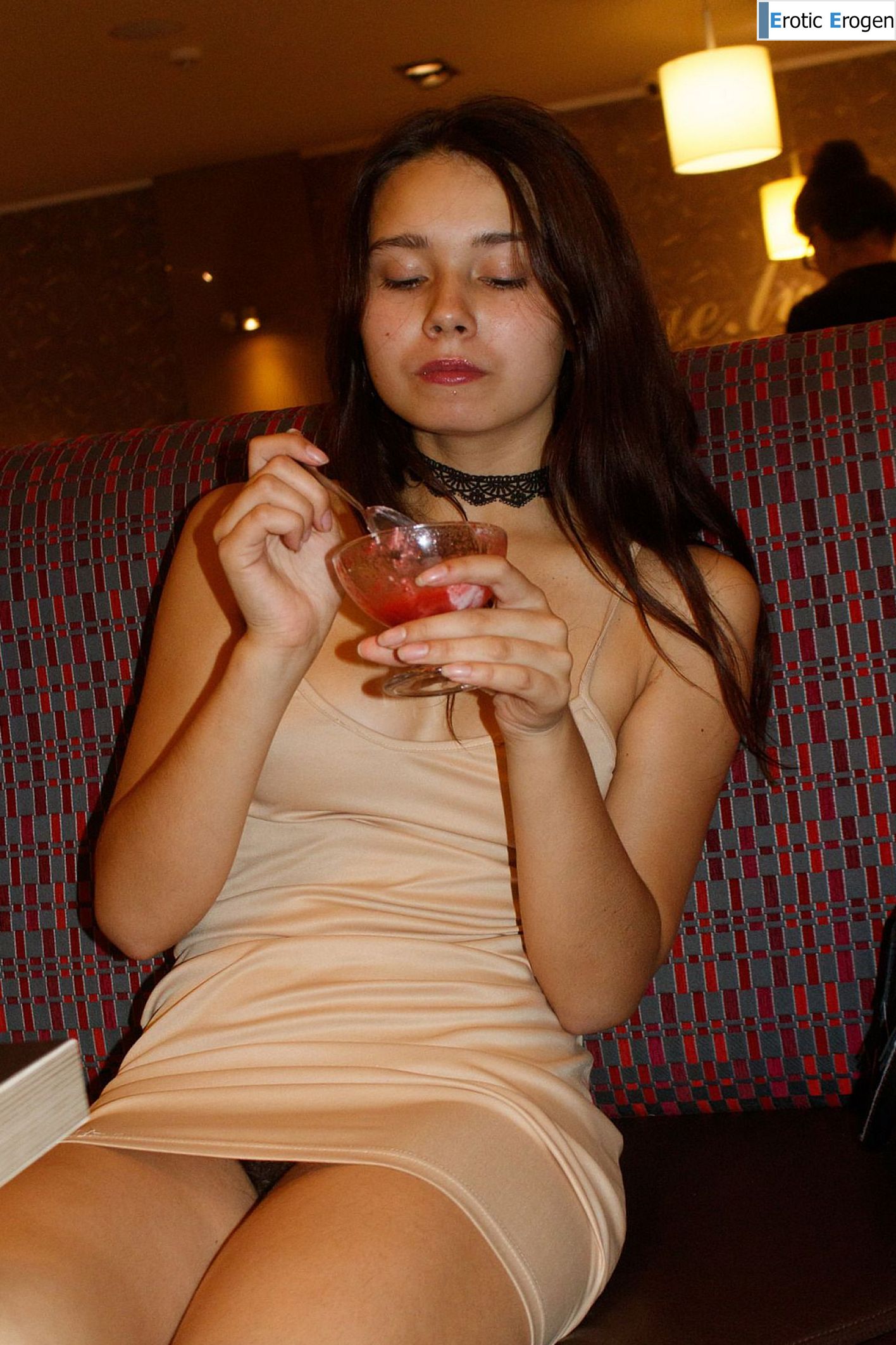 Miki Pedangen in Cafe Naturale. Picture 20