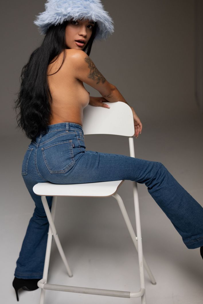 Dulce in With Love From Me. Thumb 9